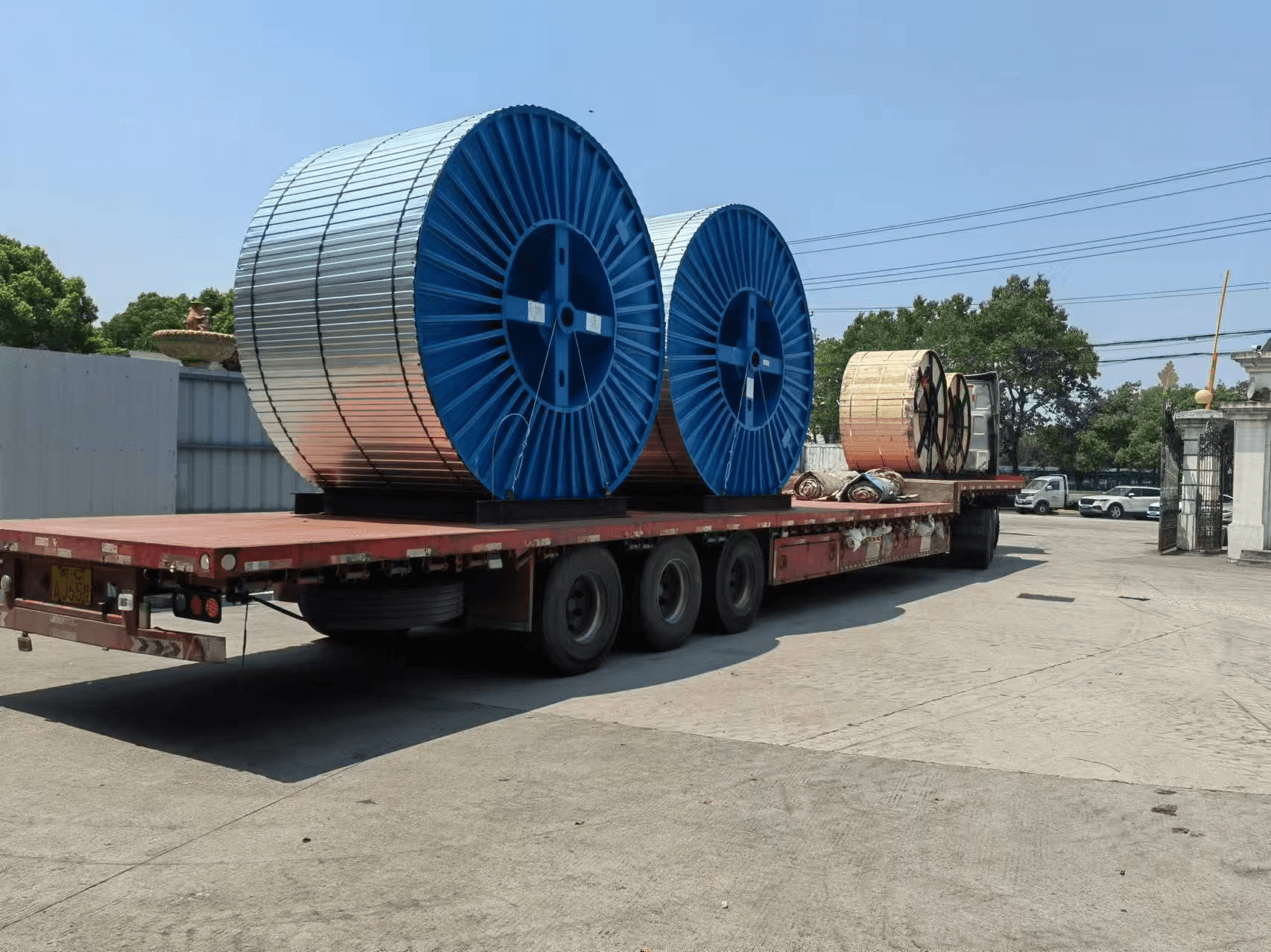 Shipment-ready cable reels